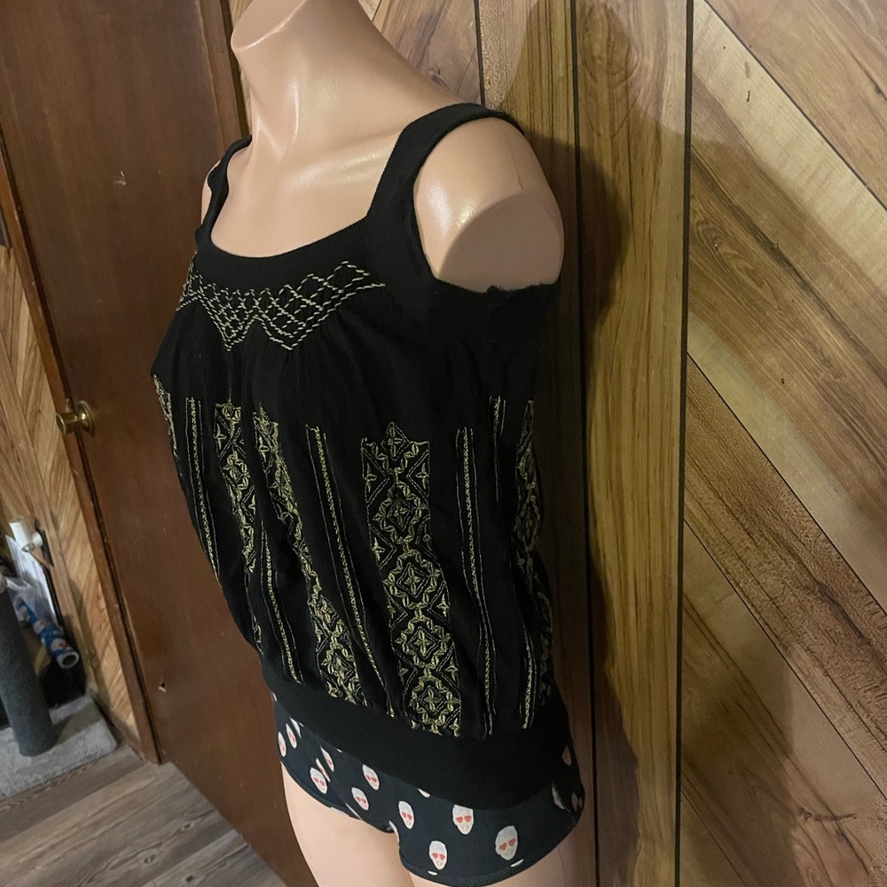 Anthropologie Women’s Small Black/Gold Embroidered Sleeveless Top - Picture 5 of 7